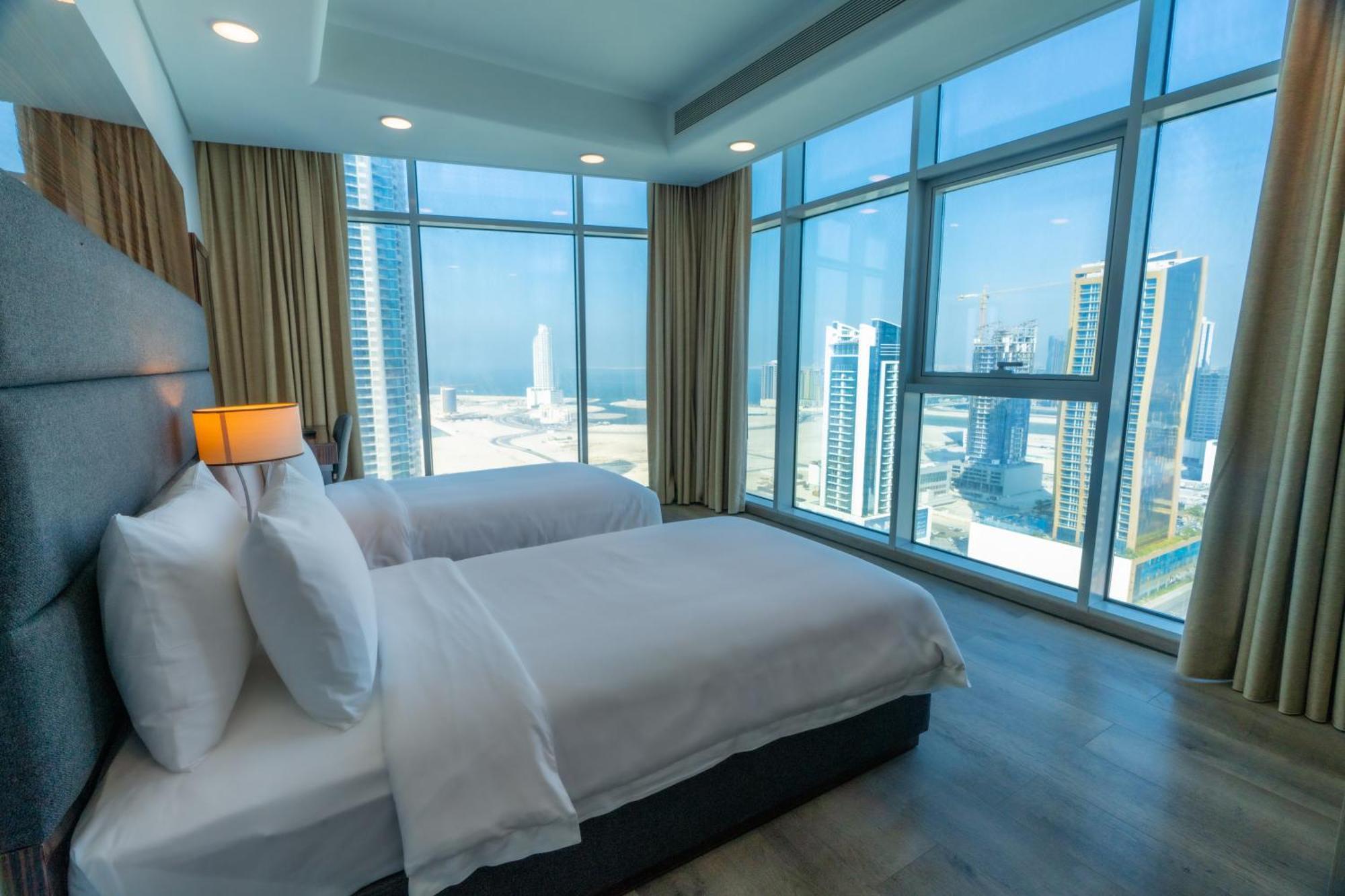 S Plaza Suites Hotel Seef Екстериор снимка
