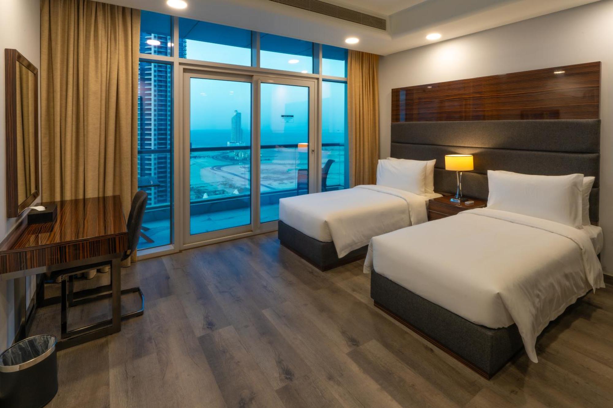 S Plaza Suites Hotel Seef Екстериор снимка