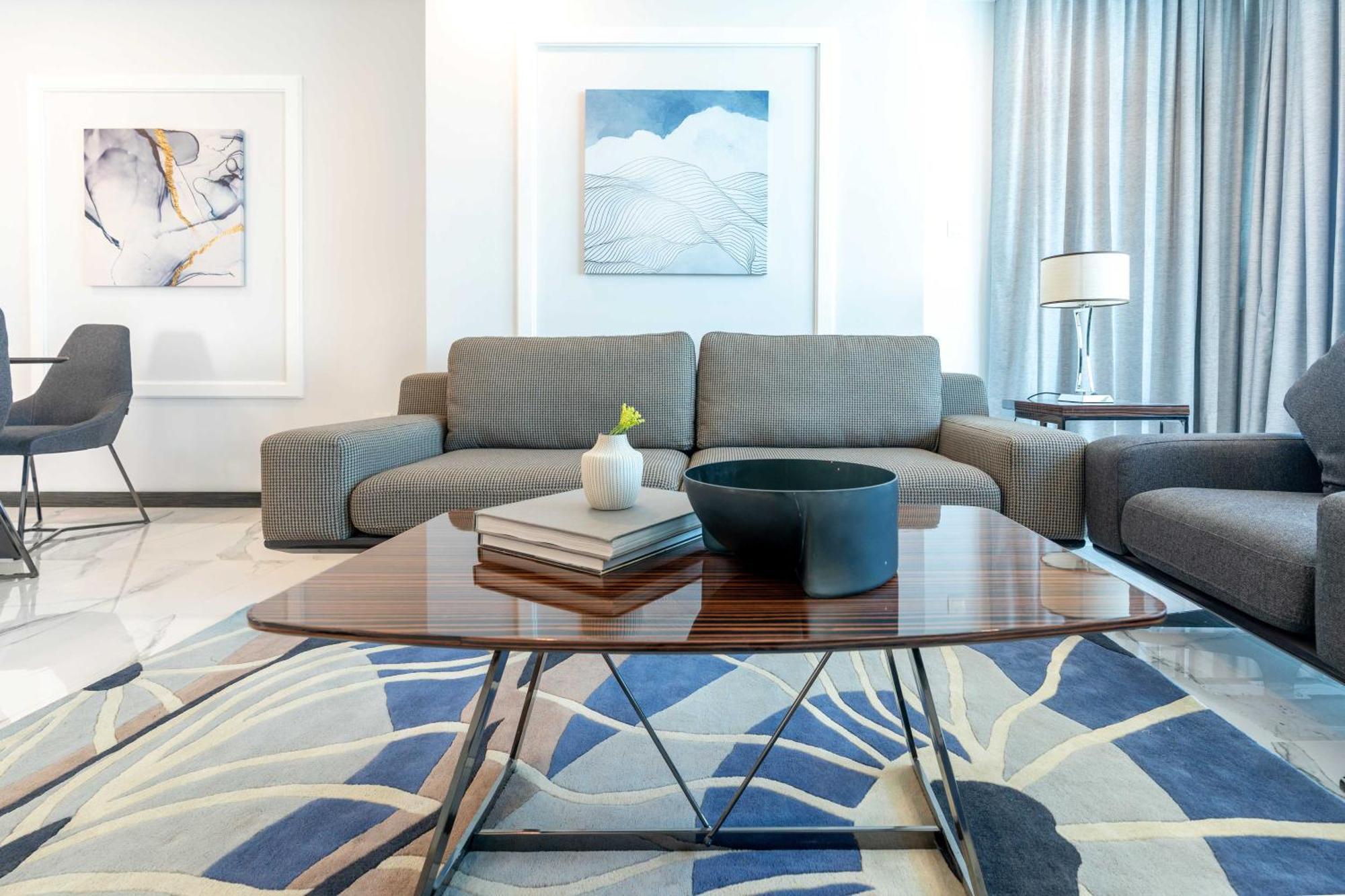 S Plaza Suites Hotel Seef Екстериор снимка